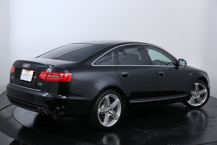 アウディ A6 A6 2.8 FSI quattro S-line plusPKG エアサスペンション