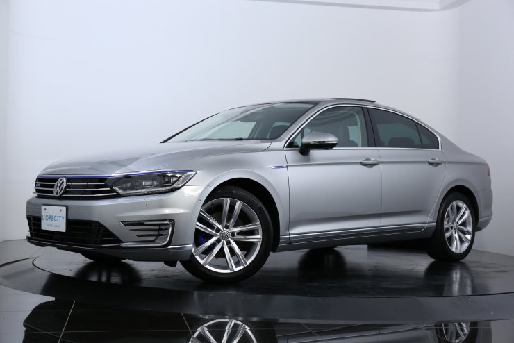 フォルクスワーゲン パサート Passat GTE アドヴァンス ブラックレザー