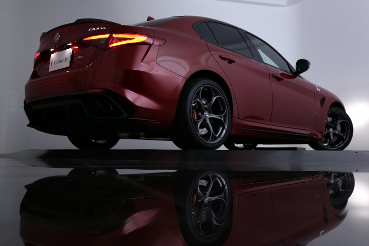 アルファロメオ ジュリア Quadrifoglio 有償色・コンペティツィオーネ