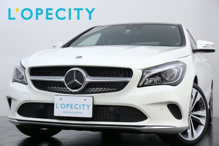 メルセデスベンツ CLAクラス CLA220 4MATIC 2018年現行モデル ワン