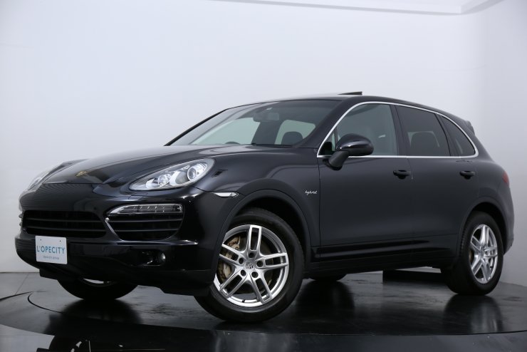 ポルシェ カイエン(Type958) Cayenne S Hybrid Tip-S サンルーフ