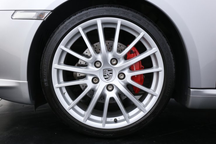 マッドバグ系　ポルシェボディ　中古 997ポルシェ911フェイス!ワイドボディ!バックマウントGTウイング