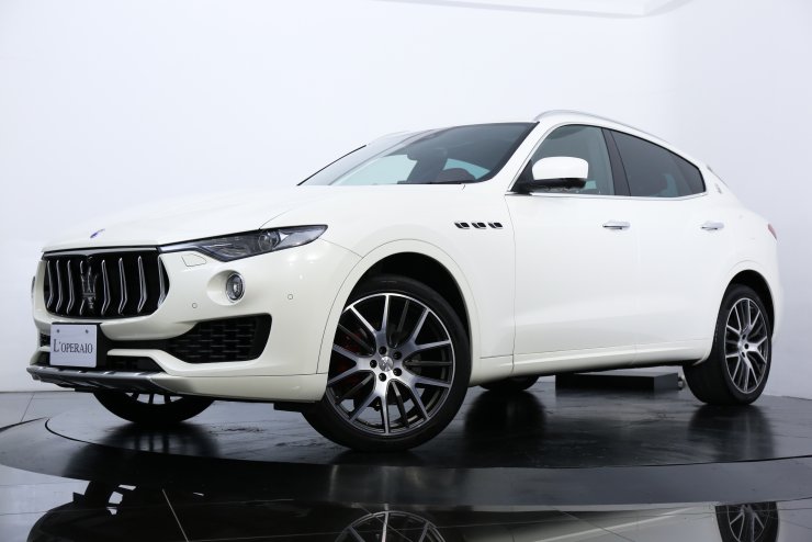 マセラティ レヴァンテ ディーゼル グランルッソ ドライバーアシスト