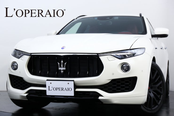 マセラティ レヴァンテ S スポーツPKG パノラマサンルーフ 赤レザー 黒