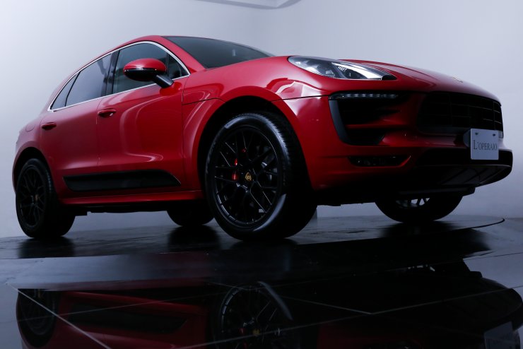 ポルシェ マカン GTS PDK 4WD アダプティブクルーズコントロール