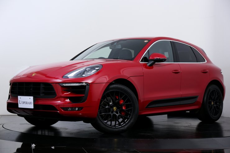ポルシェ マカン GTS PDK 4WD アダプティブクルーズコントロール