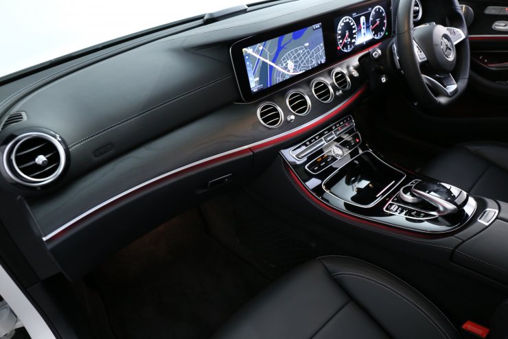 メルセデスベンツ Eクラス E250 AVANTGARDE Sports 現行モデル ワン
