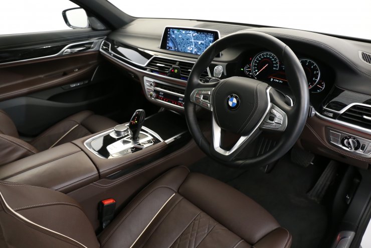 BMW 7シリーズ 740i M-Sport ワンオーナー モカエクスクルーシブナッパ