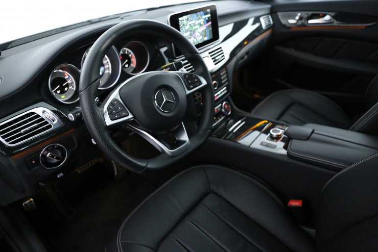 メルセデスベンツ W218 CLS ウッドコンビハンドル A2184600403 Mercedes Benz E350 E550 CLS W218 Steering Wheel 14 15 A2184604418