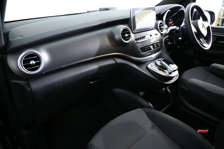 メルセデスベンツ Vクラス V220d スポーツ レーダーセーフティ