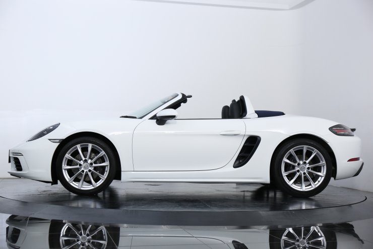 ポルシェ 718 Boxster PDK 1オーナー ネイビー幌 バックモニター