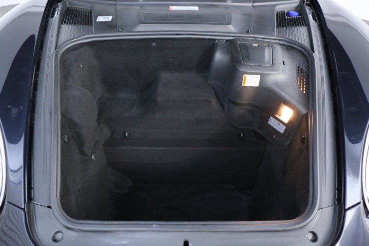 ポルシェ ボクスター 987Boxster 2.7 5MT ブラックハーフレザー