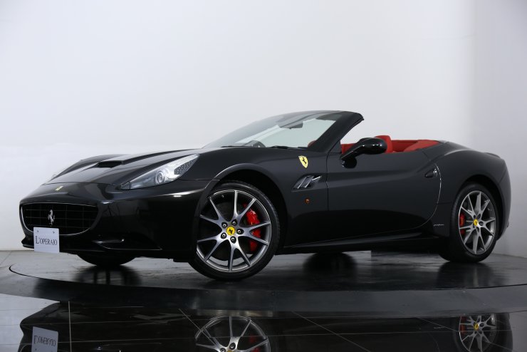 フェラーリ カリフォルニア ◇◇2019年初売り特選車◇◇F1 DCT ロッソ