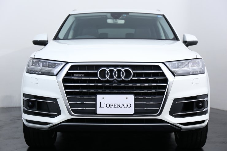 アウディ Q7 2.0 TFSI Quattro 7シーターPKG バーチャルコックピット
