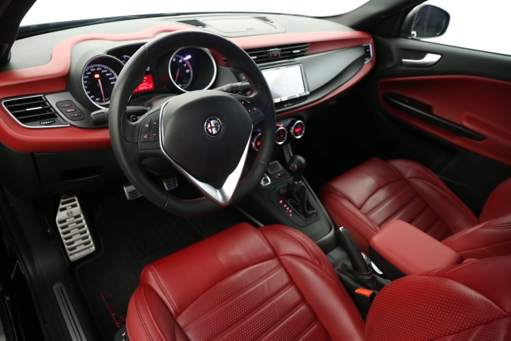 アルファロメオ ジュリエッタ クアドリフォリオヴェルデ 105th