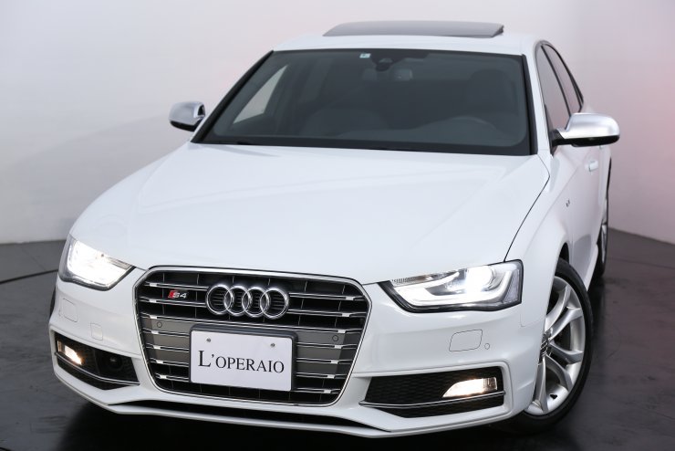 アウディ S4 Sedan 3.0 4WD 左ハンドル サンルーフ アシスタンスPKG