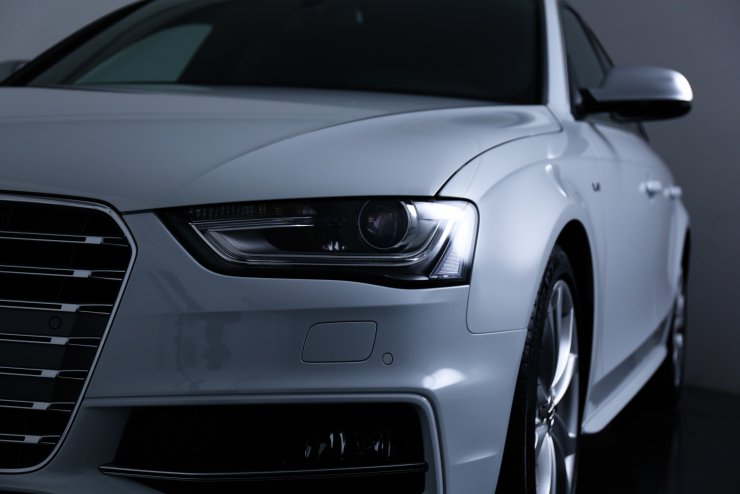 アウディ S4 Sedan 3.0 4WD 左ハンドル サンルーフ アシスタンスPKG
