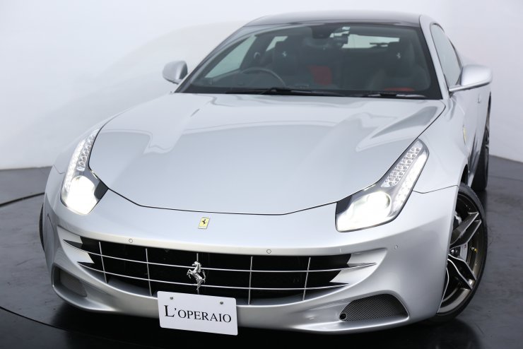 フェラーリ FF Ferrari Four 4WD 正規ディーラー車 右ハンドル