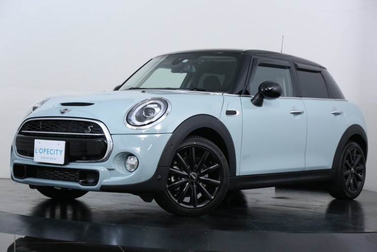 BMW MINI 5ドア クーパーS アイスブルーブラックエディション 380台