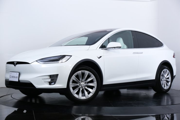 テスラ モデルX 90D 6シートインテリア オートパイロット ブラック