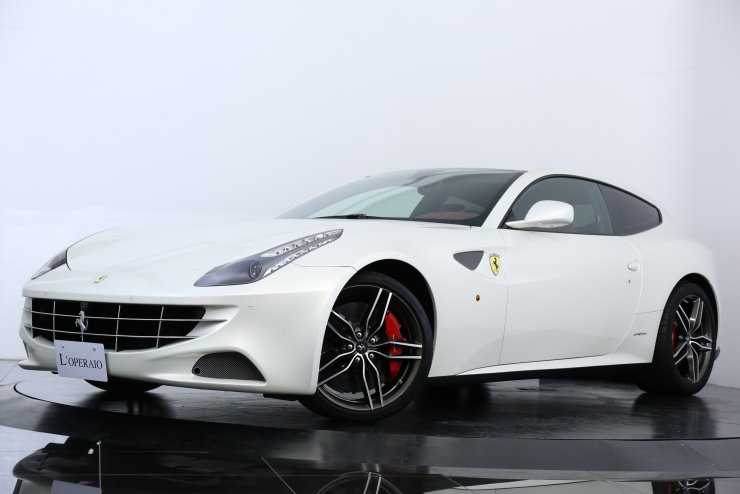 フェラーリ FF Ferrari Four 4WD 正規ディーラー車 左ハンドル