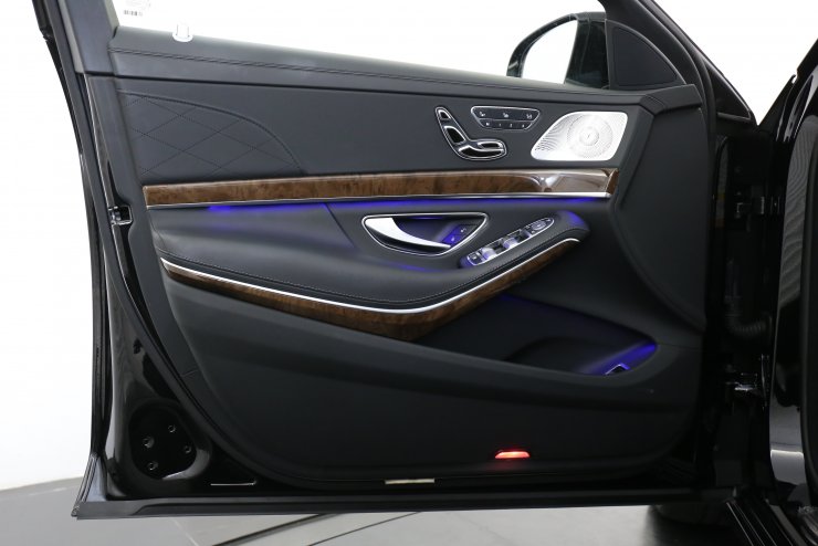 メルセデスベンツ Sクラス S600L ショーファーパッケージ オットマン