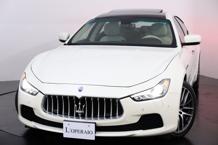 マセラティ ギブリ 3.0 オプション総額約150万円 走行1.1万キロ 左H