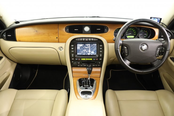 ジャガー ジャガーXJシリーズ（6AT）【試乗記】 もう一世代 - webCG