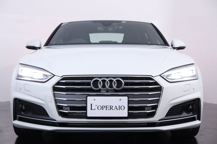 アウディ A5スポーツバック A5 Sportback 2.0 TFSI Sports S-LinePKG