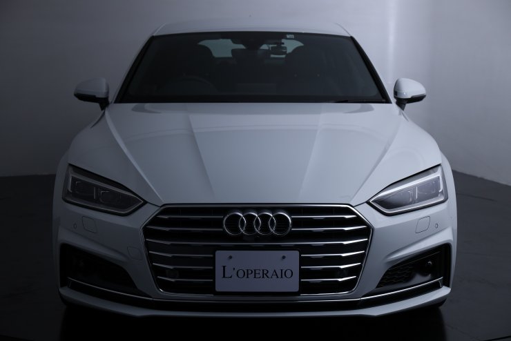 アウディ A5スポーツバック A5 Sportback 2.0 TFSI Sports S-LinePKG