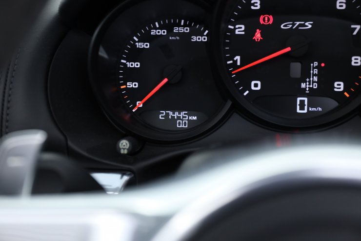 ポルシェ ボクスター 981Boxster GTS PDK SportChronoPKG ワン