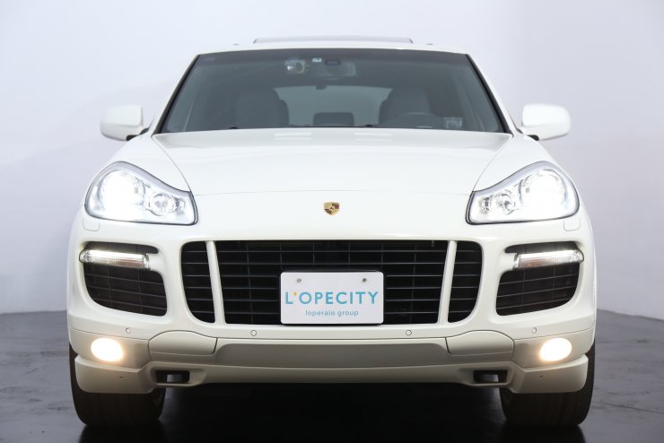 ポルシェ カイエン(Type957) Cayenne GTS Tip-S サンルーフ 前後シート