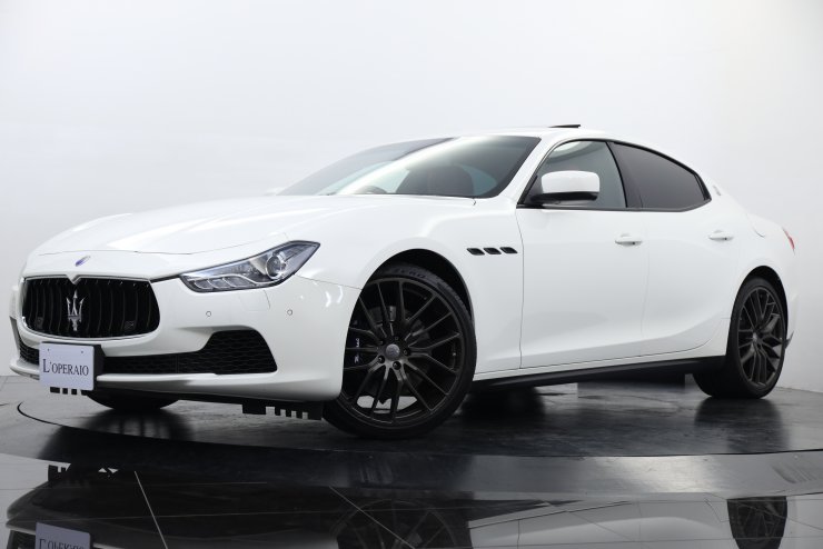 マセラティ ギブリ S スカテナート 希少 14台限定日本特別仕様車 ワン