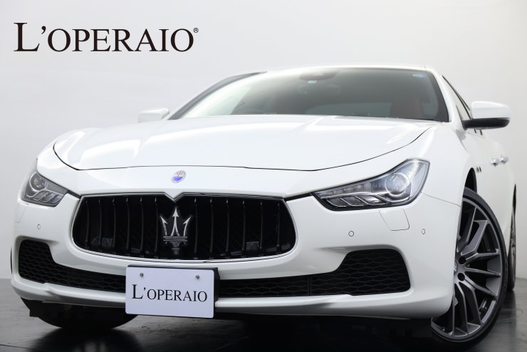 マセラティ ギブリ S 2017年モデル ワンオーナー 後期ナビ 赤革