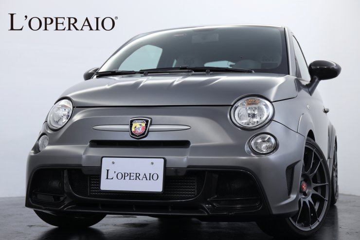 アバルト 695 ビポスト 5MT 国内限定10台 正規ディーラー車 専用外装色