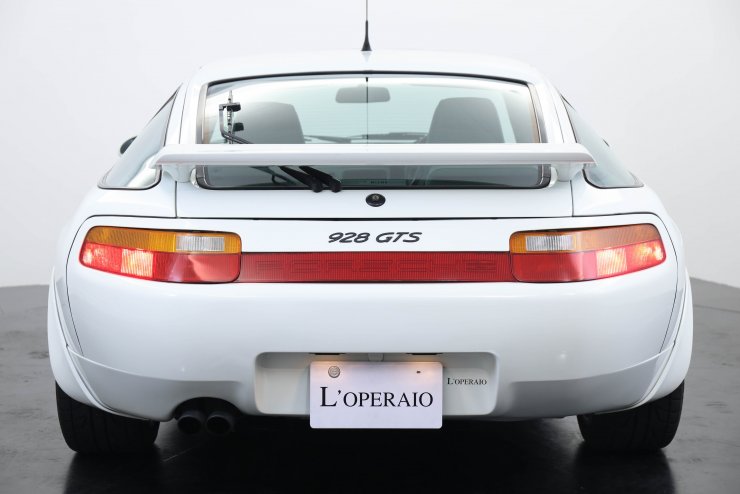ポルシェ リアガーニッシュ 928GTS用 【公式通販】