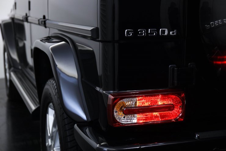 メルセデスベンツ Gクラスロング G350d LuxuryPKG 後期モデル ナビ変更
