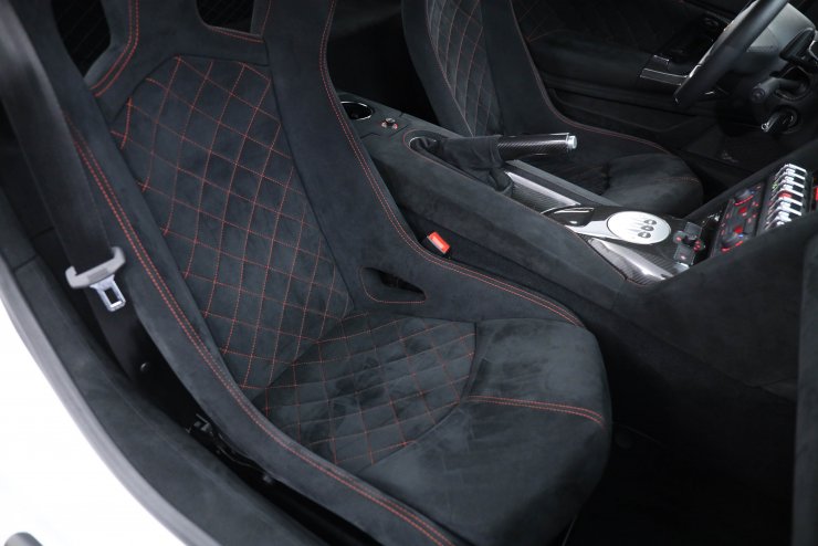 ★☆超希少　ランボルギーニ　ガヤルド フルカーボン　シフトレバー　新品同様 超希少 ランボルギーニ ガヤルド フルカーボン シフトレバー 新品同様