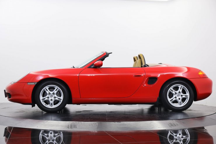 ポルシェ ボクスター 986Boxster 2.7 5速MT ベージュレザー ベージュ幌 整備記録簿多数 社外ナビ キセノンヘッドライト  ETCユニット 純正16インチアルミホイール中古車