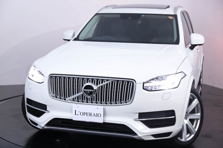 ボルボ XC90 T8 Twin Engine AWD Inscription 2017年モデル