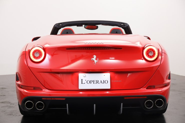 フェラーリ カリフォルニア T F1DCT ラバーラッピング車 社外