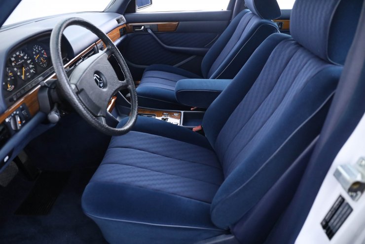 メルセデスベンツ Sクラス 300SE W126 正規ディーラー車 極上車 