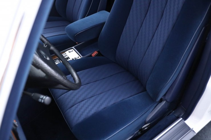 メルセデスベンツ Sクラス 300SE W126 正規ディーラー車 極上車 