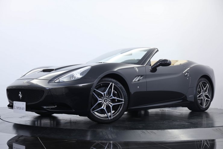 フェラーリ カリフォルニア F1 DCT カーボンブレーキ