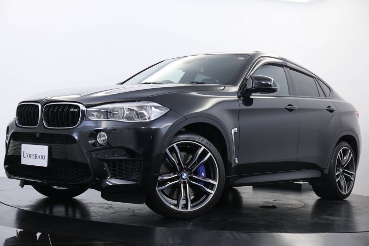 Bmw X6 M 4 4 ワンオーナー 右ハンドル ブラックサファイア 黒革 サンルーフ Mスポーツステアリング Mドライブ 前後シートヒーター パワーシート カーボンインテリア ブルーキャリパー 純正２１aw 車検令和3年3月迄 中古車