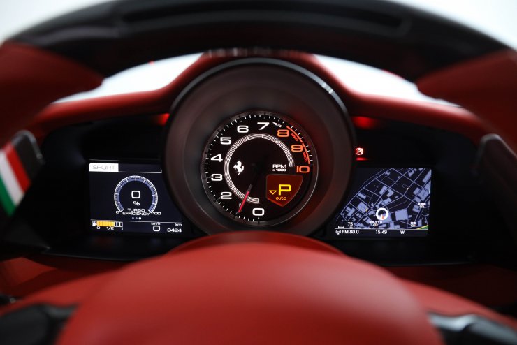 フェラーリ 488 GTB F1 DCT 正規ディーラー車 OP総額約650万円