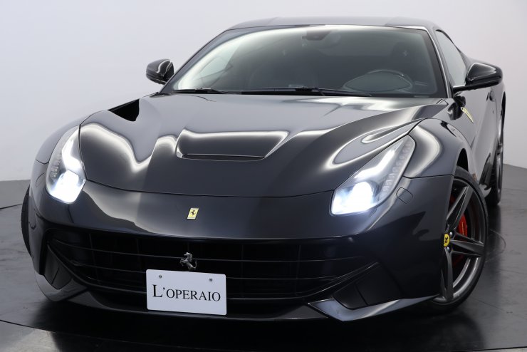 フェラーリ F12 berlinetta F1 LEDカーボンステアリング リフティング