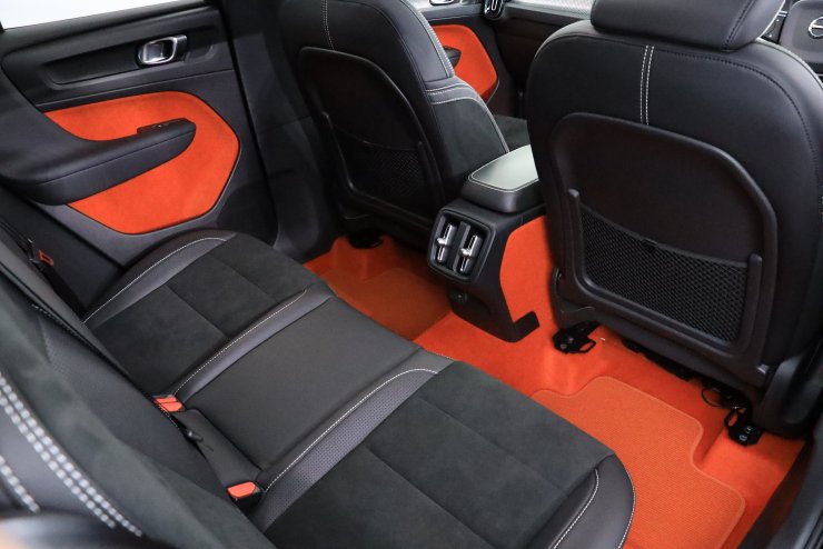 ボルボ XC40 ◇◇期間限定販売◇◇T5 AWD RDesign ファーストED ワン 