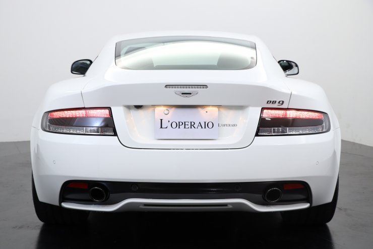 アストンマーティン DB9 Carbon white edition TouchtronicⅡ 後期
