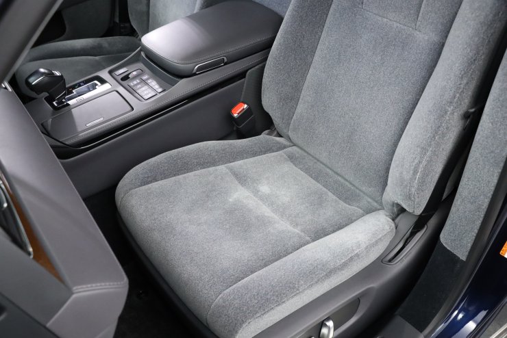 トヨタ センチュリー CENTURY5.0 現行モデル 希少カラー摩周 瑞響